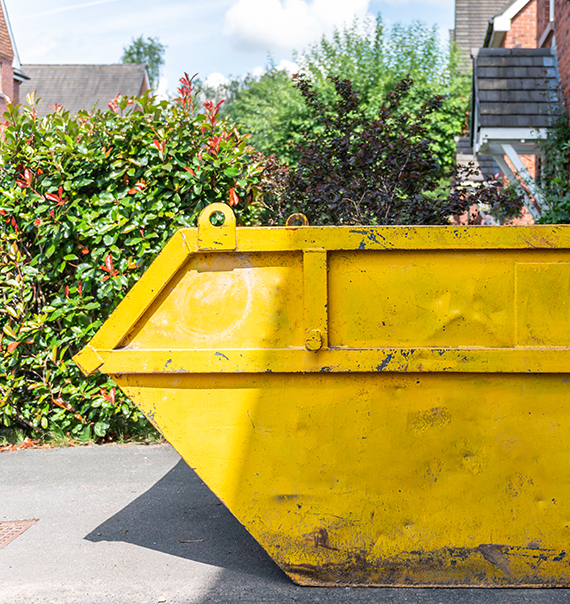 Affordable Maxi Skip Hire Services in Gatley
